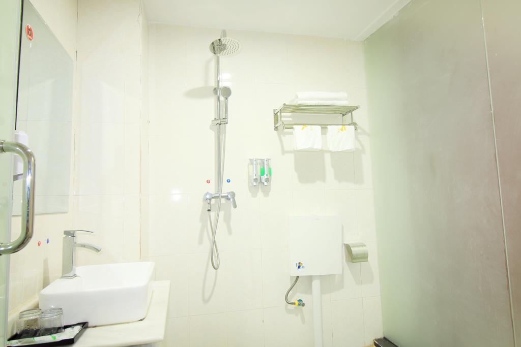 Guangzhou Airport Voyage Service Apartment Baiyun Airport Exterior photo