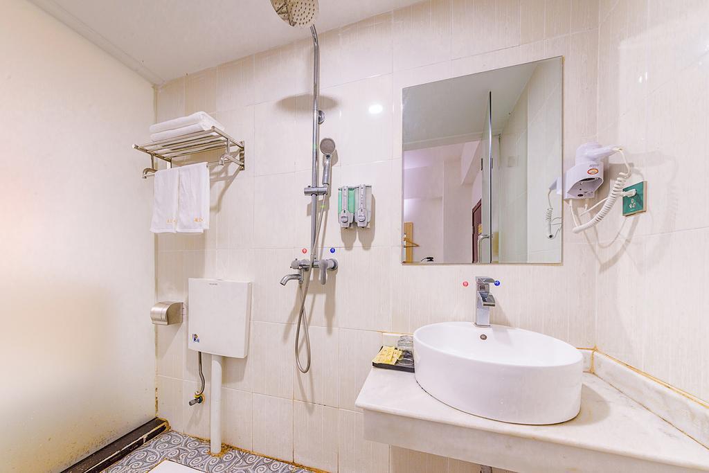 Guangzhou Airport Voyage Service Apartment Baiyun Airport Exterior photo